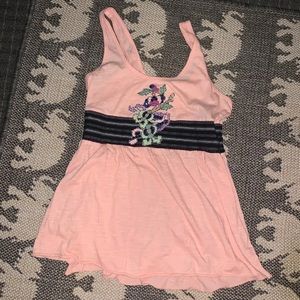 Free people small applique floral tank top!
